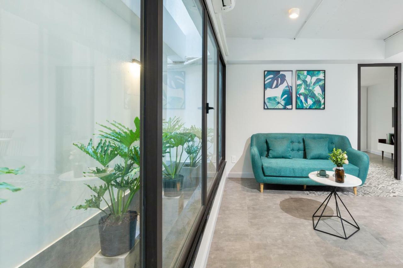 Cozrum Homes - Premier Residence Thành Pho Ho Chí Minh Esterno foto