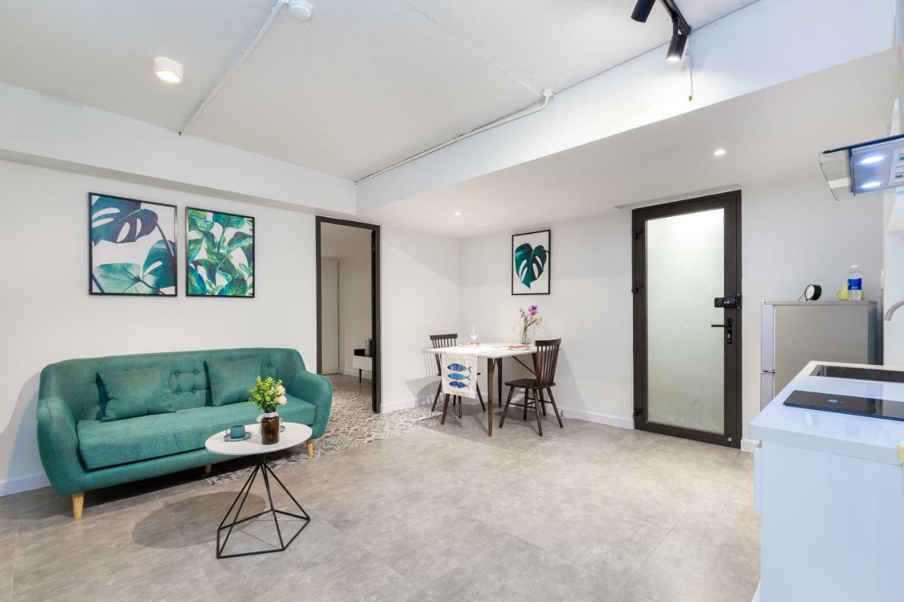 Cozrum Homes - Premier Residence Thành Pho Ho Chí Minh Esterno foto