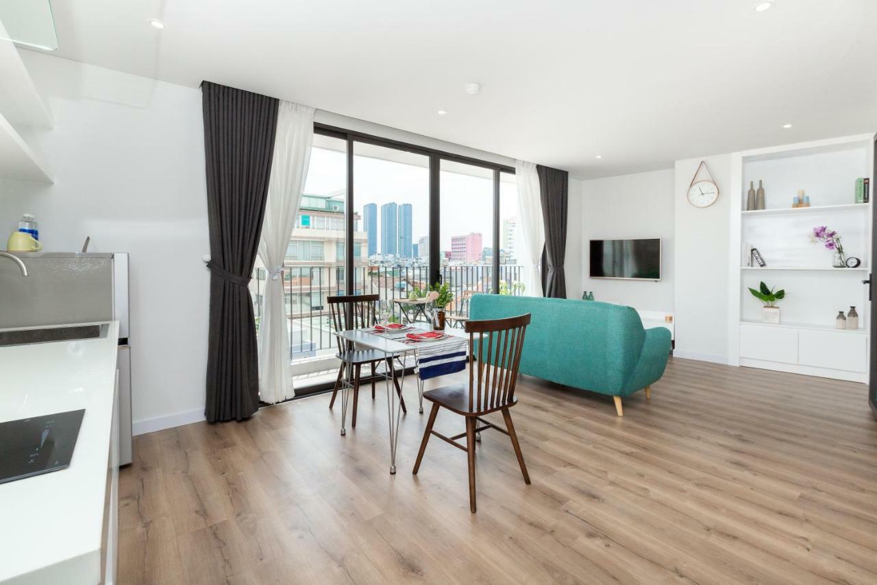 Cozrum Homes - Premier Residence Thành Pho Ho Chí Minh Esterno foto